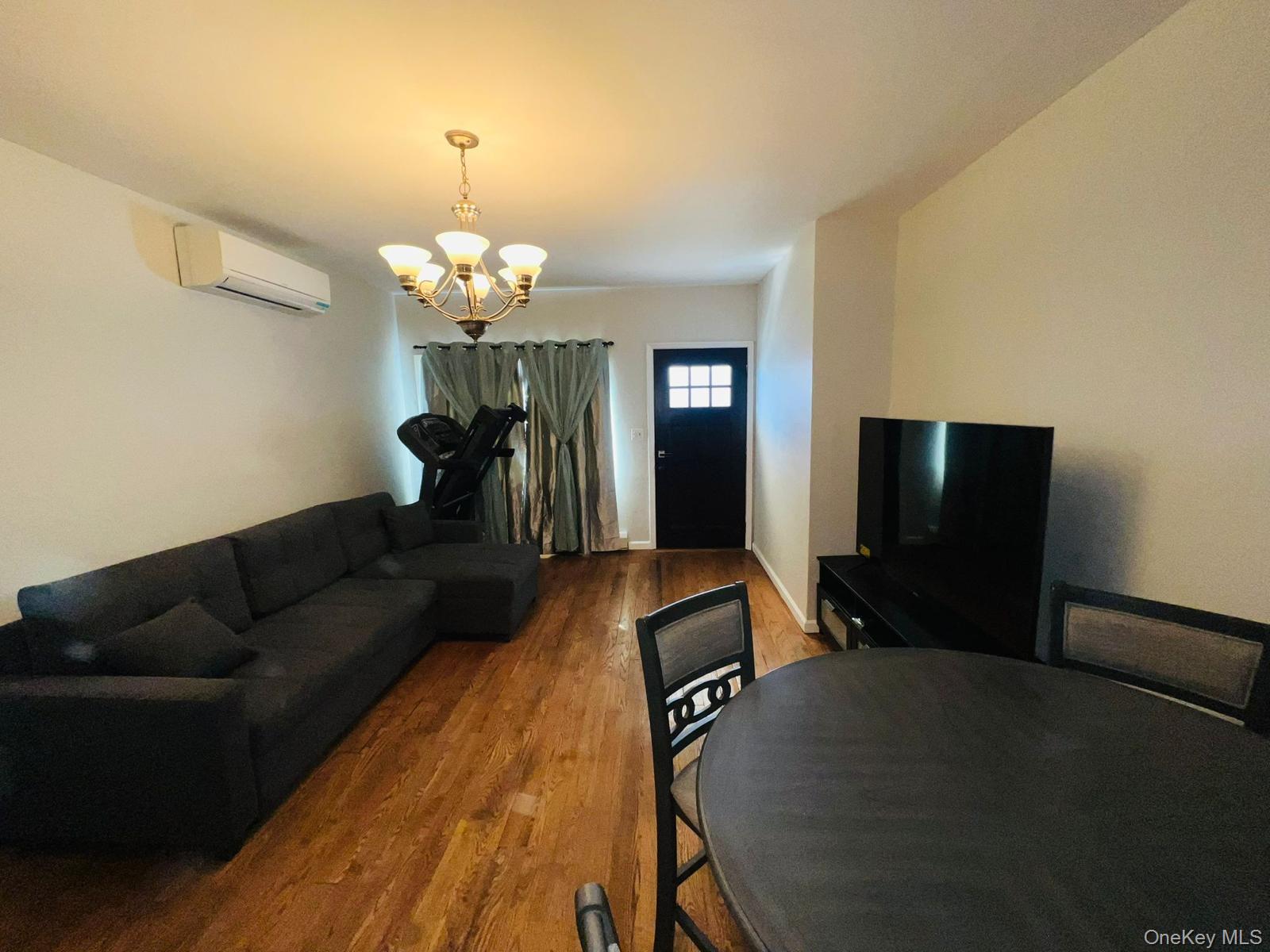 10221 213th Street – For Sale photo 5