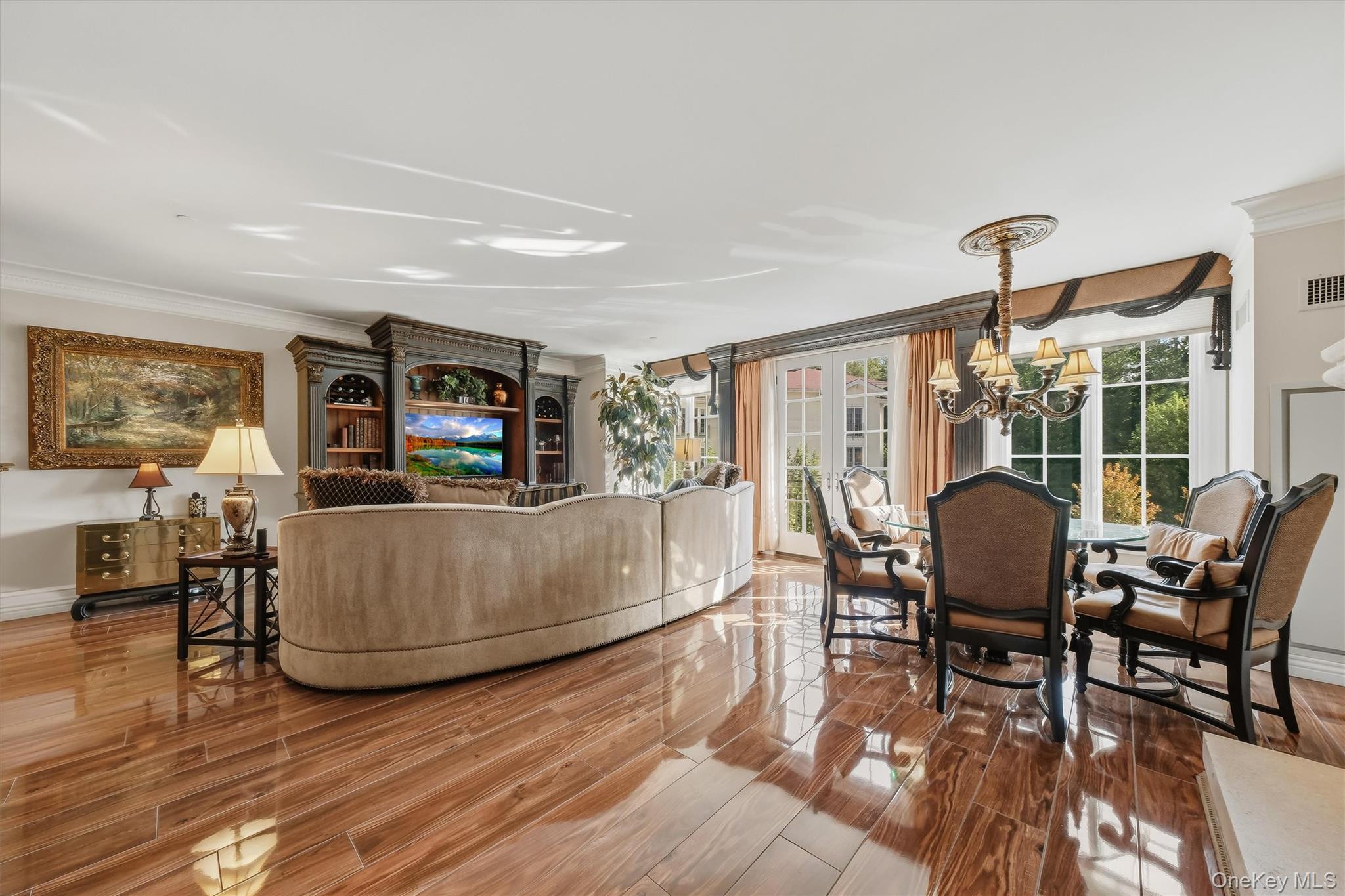 323 Trump Park – For Sale photo 5