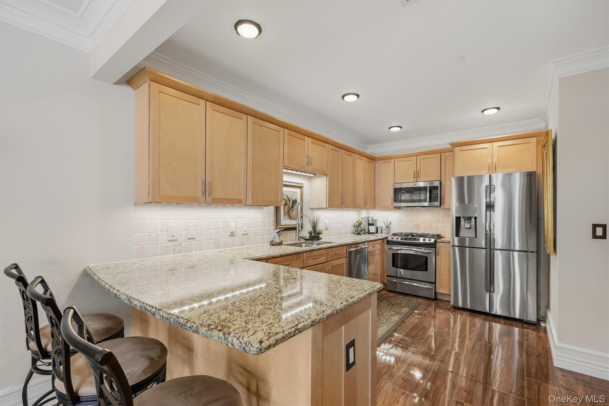 323 Trump Park – For Sale photo 3