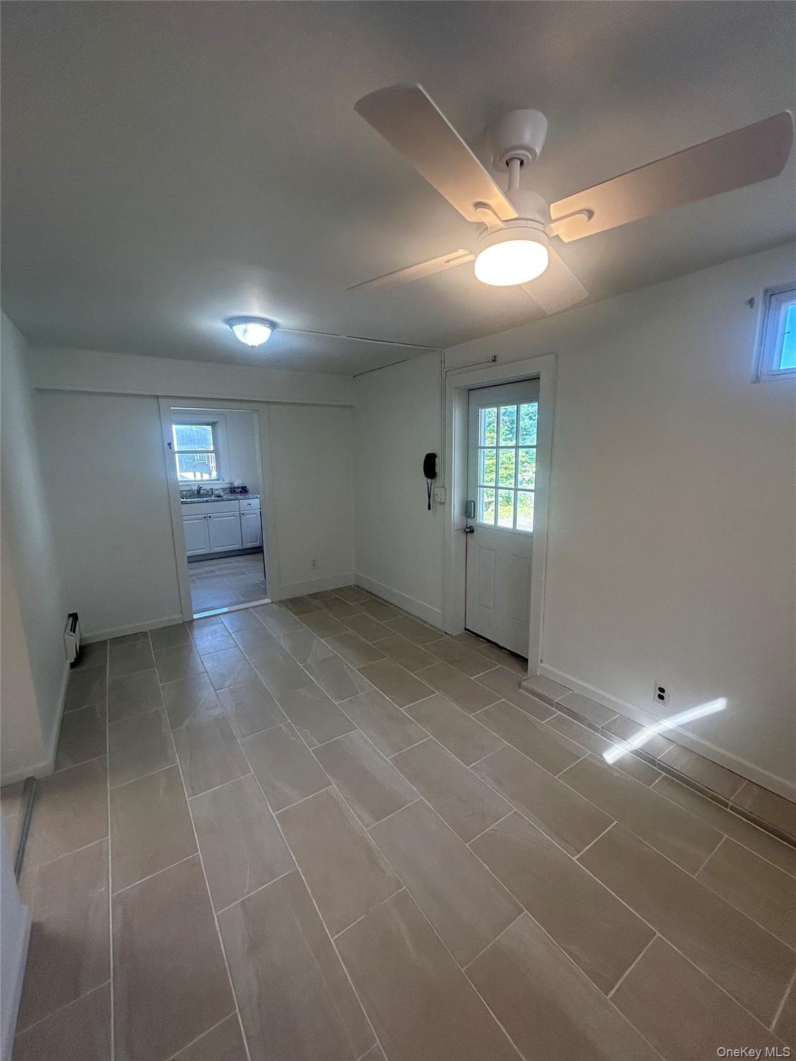 34 Bedford Ave – For Rent photo 4