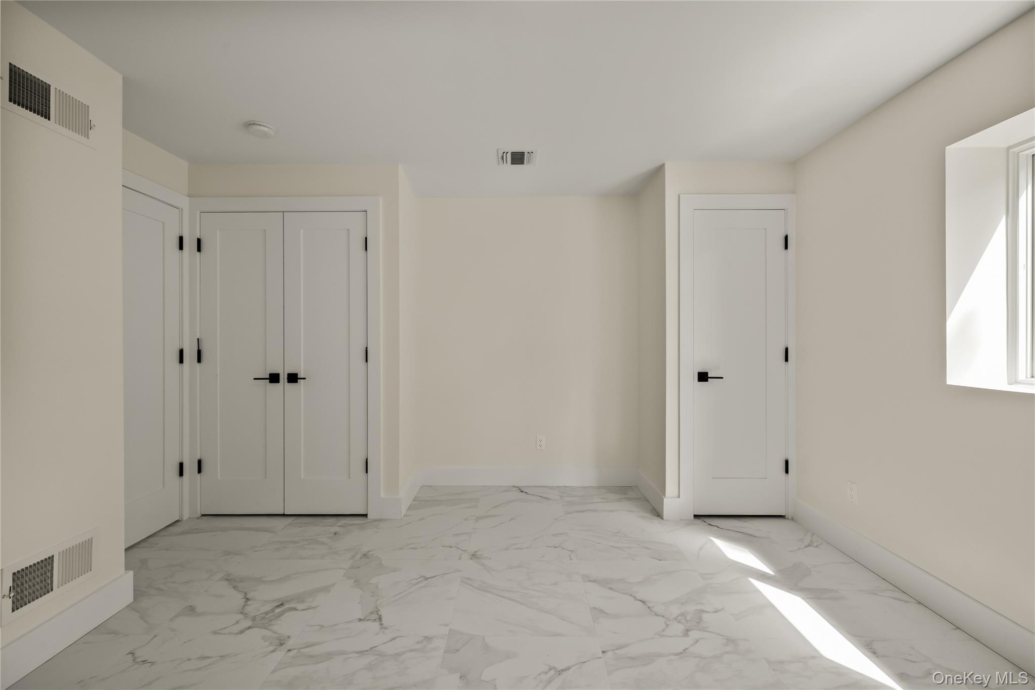 30 E Castle Avenue, Unit #101 photo 42