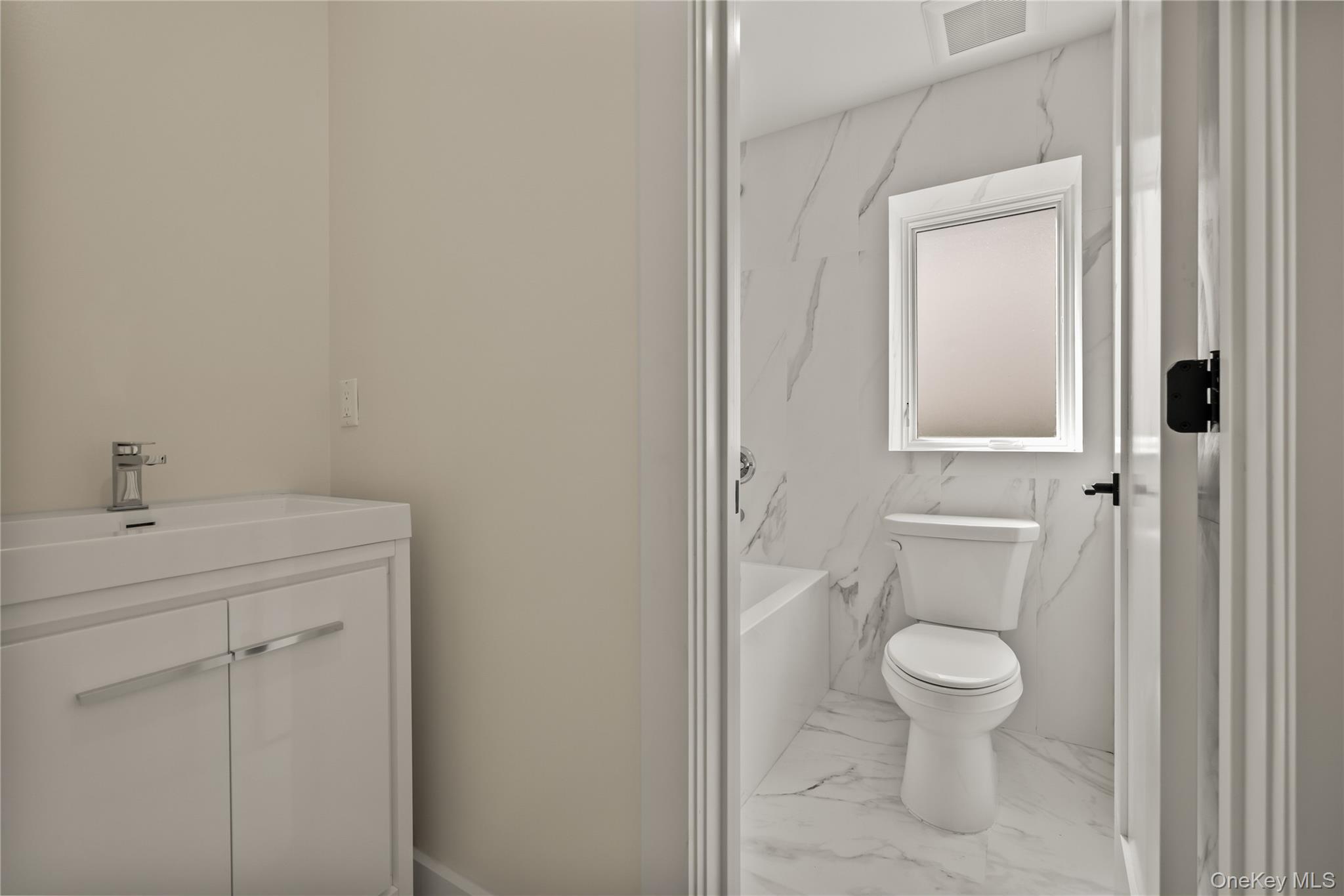 30 E Castle Avenue, Unit #101 photo 44