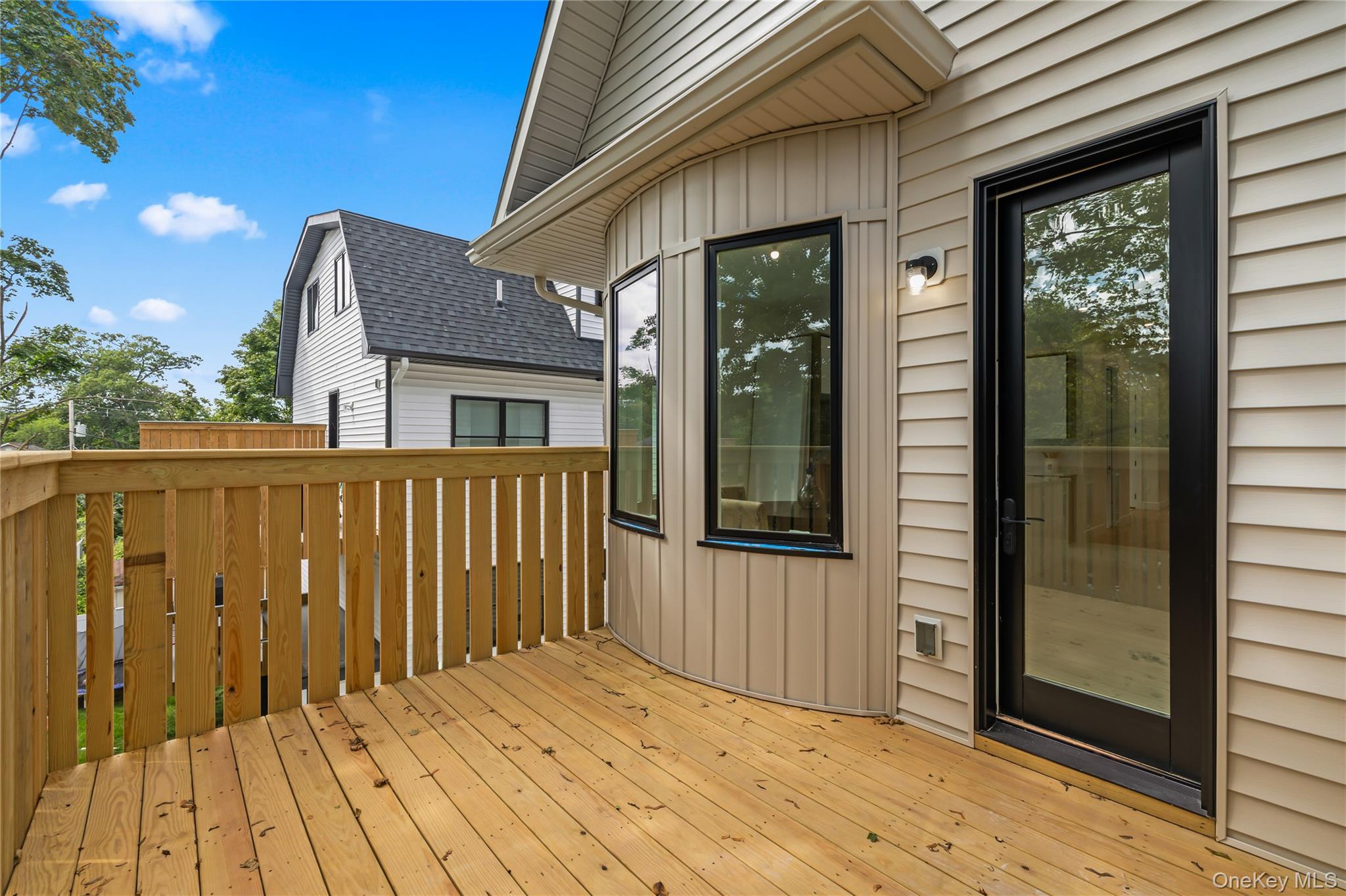 30 E Castle Avenue, Unit #101 photo 26