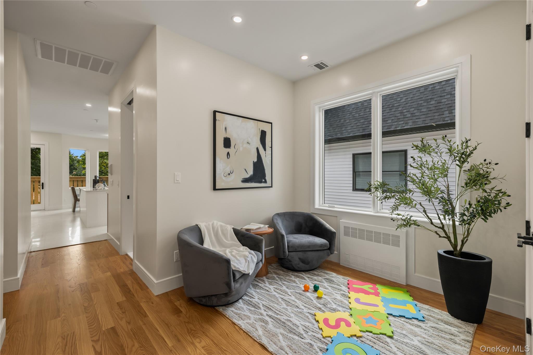 30 E Castle Avenue, Unit #101 photo 17