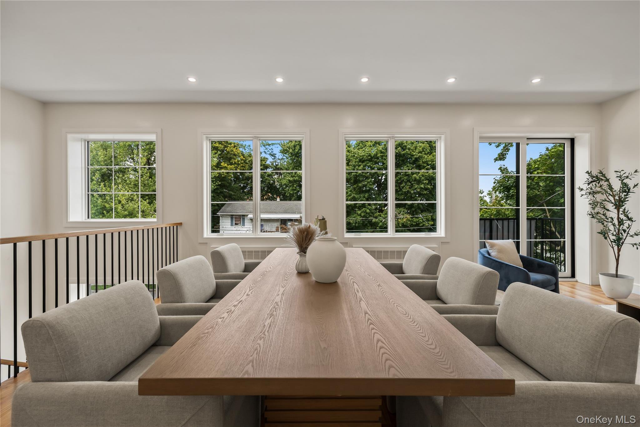 30 E Castle Avenue, Unit #101 photo 15