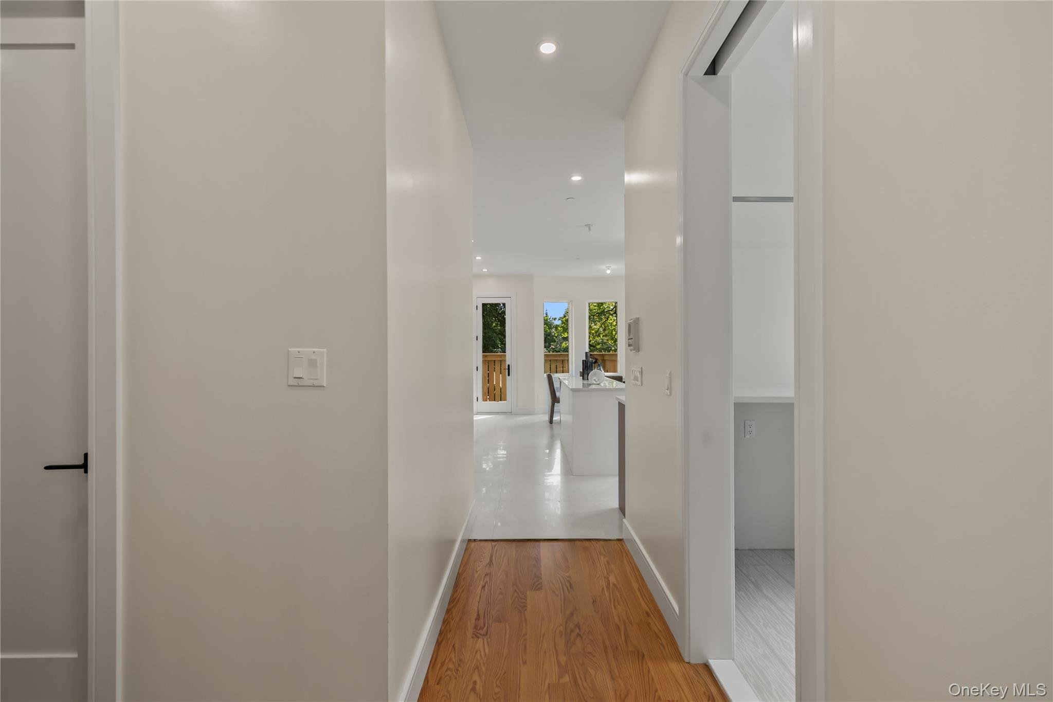 30 E Castle Avenue, Unit #101 photo 18