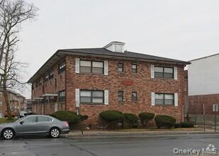 80 Lincoln Avenue, Unit 3C