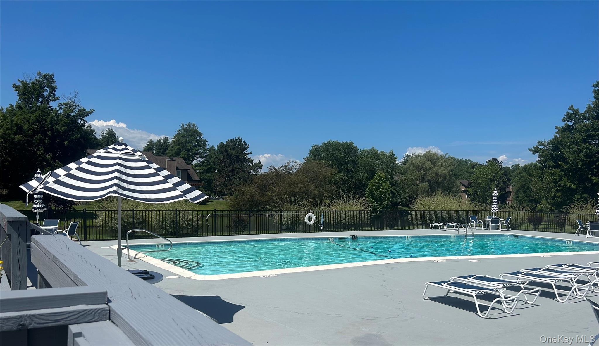 50 Pond Drive E – For Sale photo 24