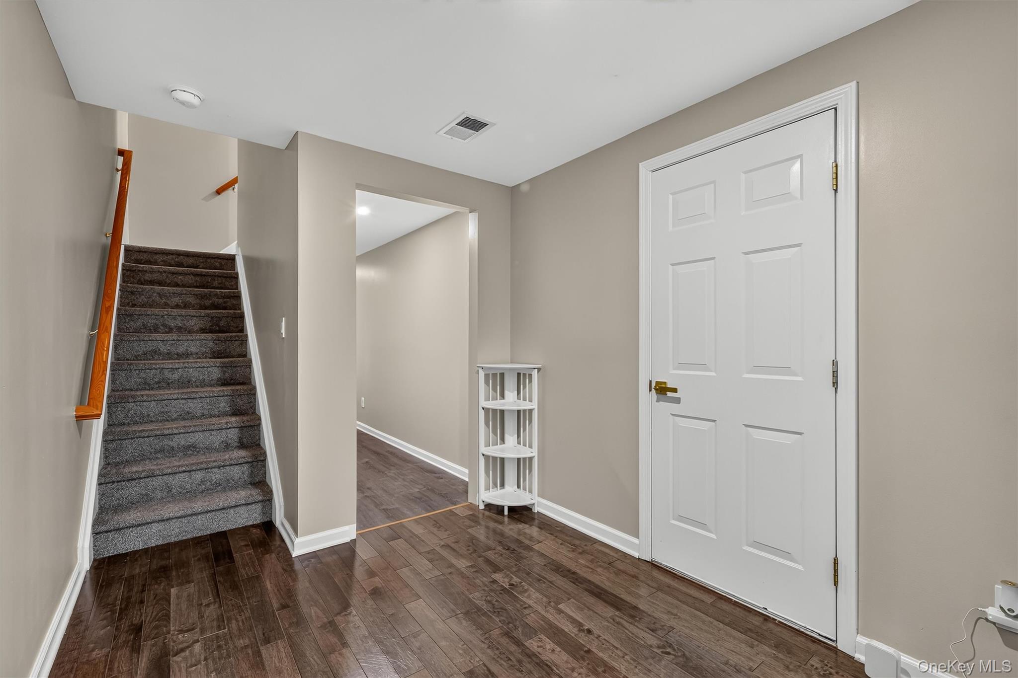 7 Gillian Court – For Sale photo 6
