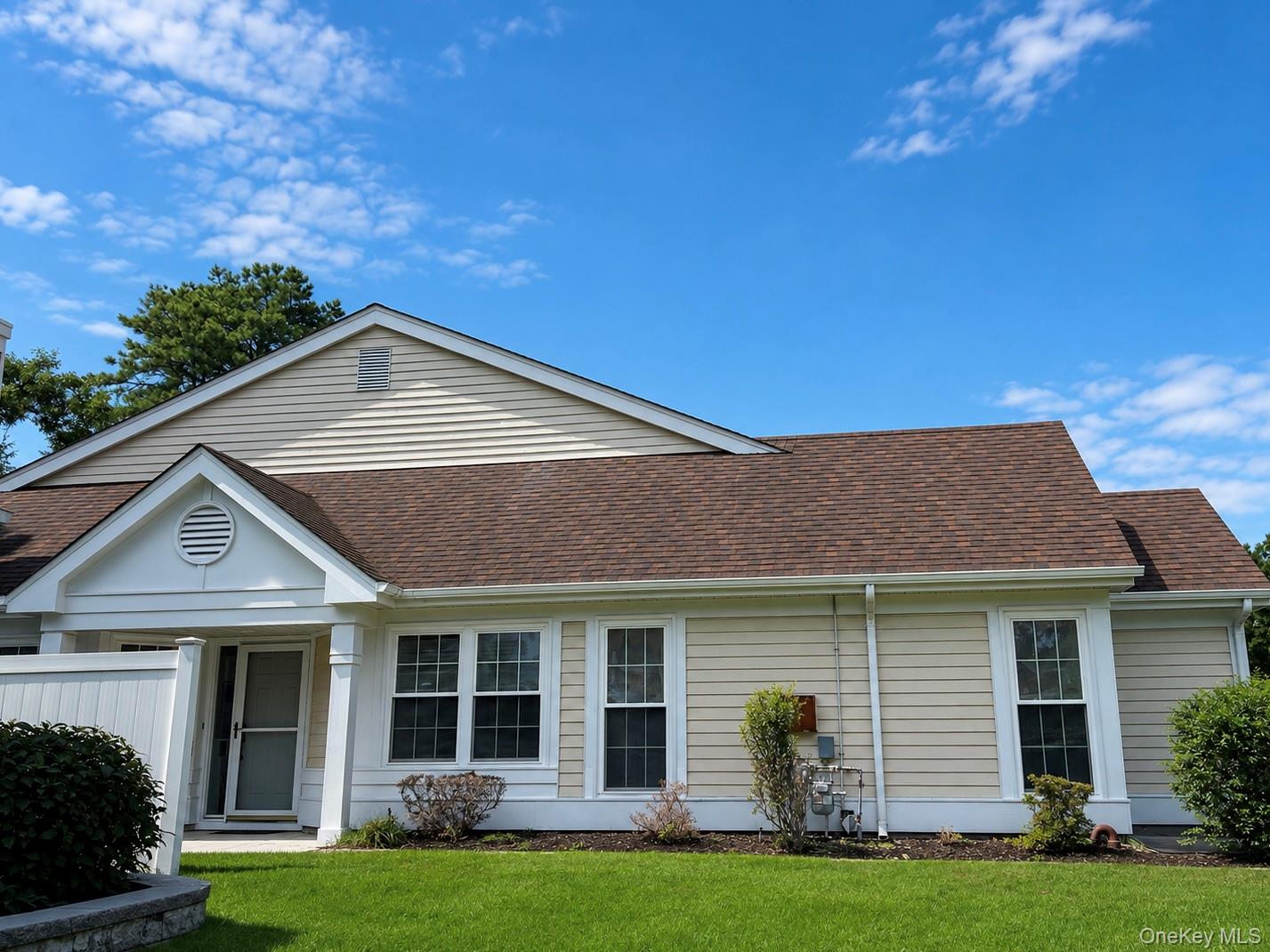 6 Oakdale Court – For Sale