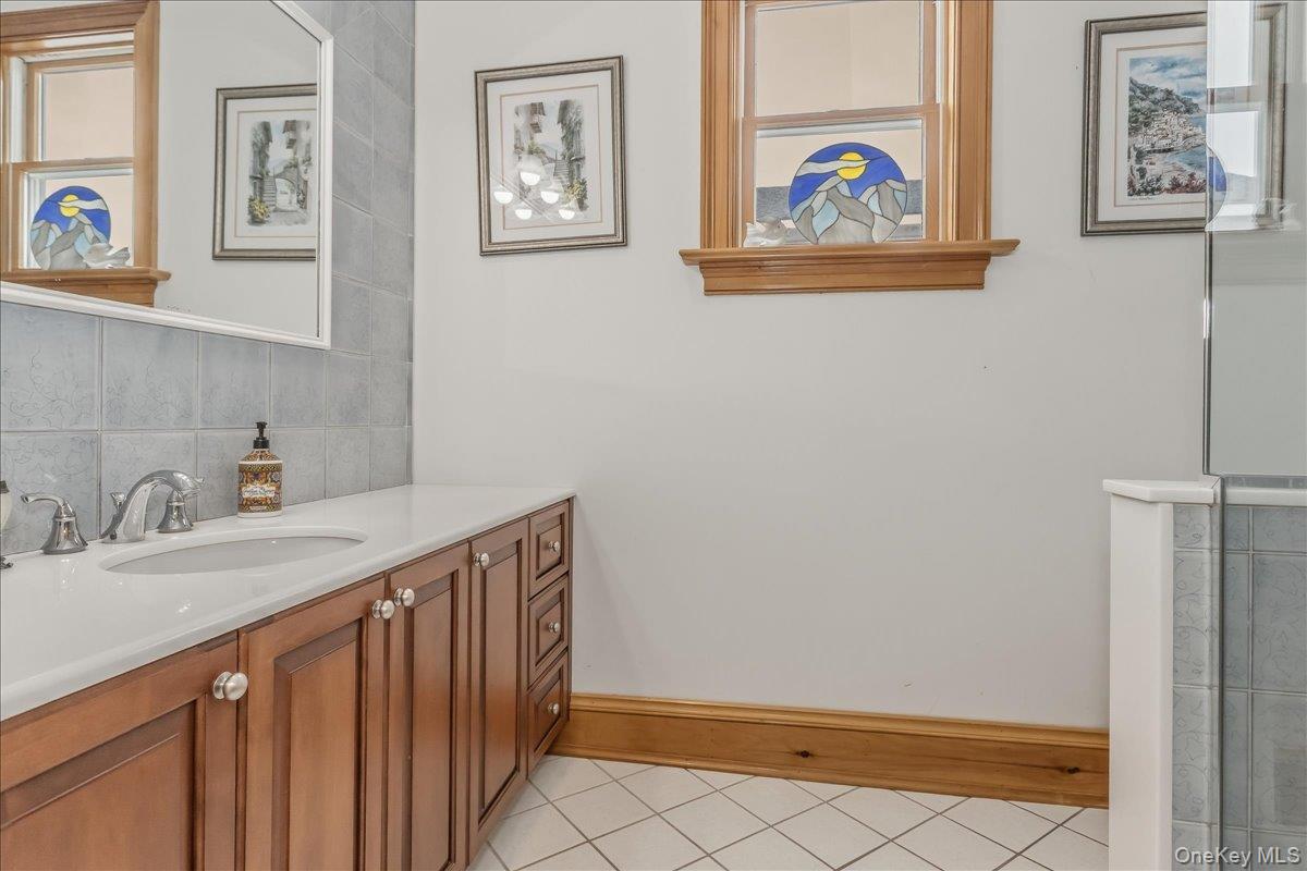 672 Dune Road – For Rent photo 27
