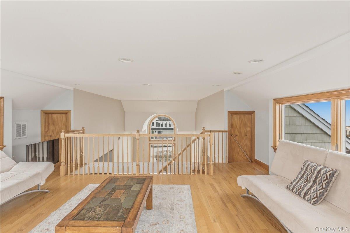 672 Dune Road – For Rent photo 34