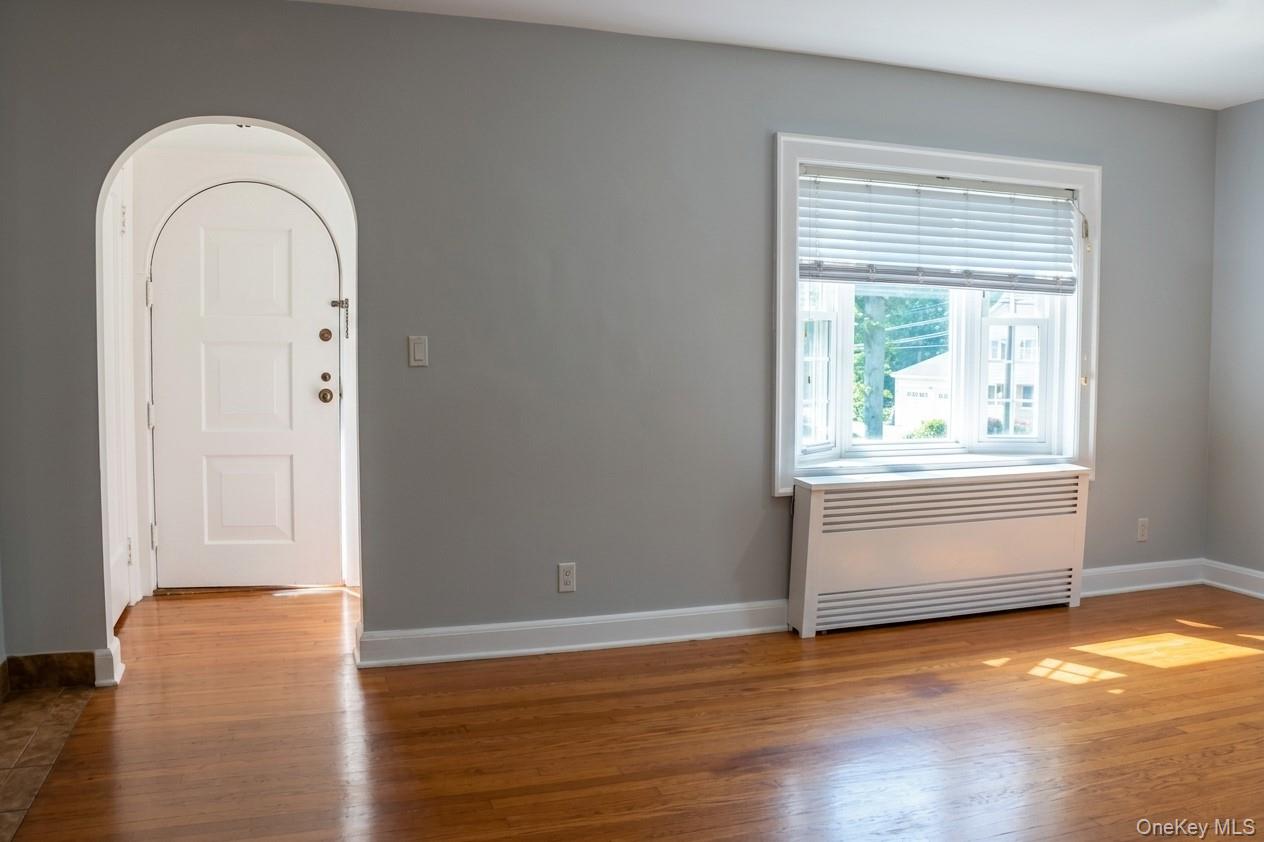8 Washington Place – For Rent photo 2