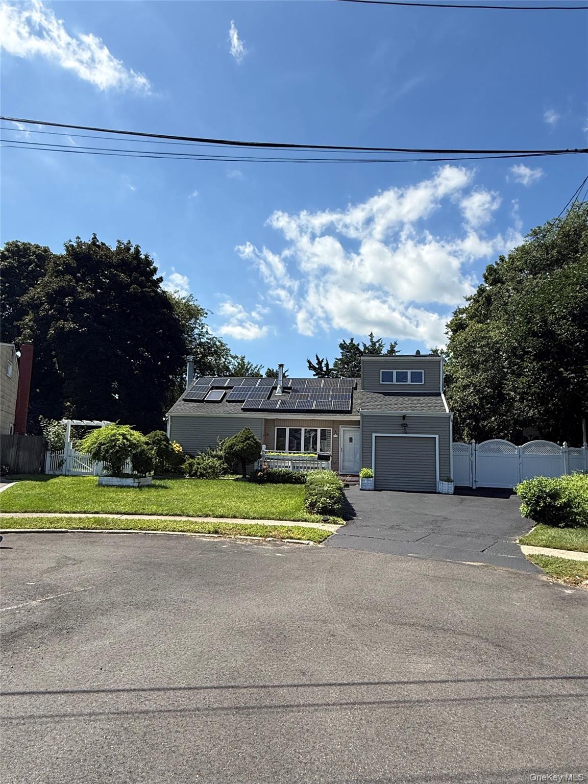 4 Sandy Court – For Sale photo 2