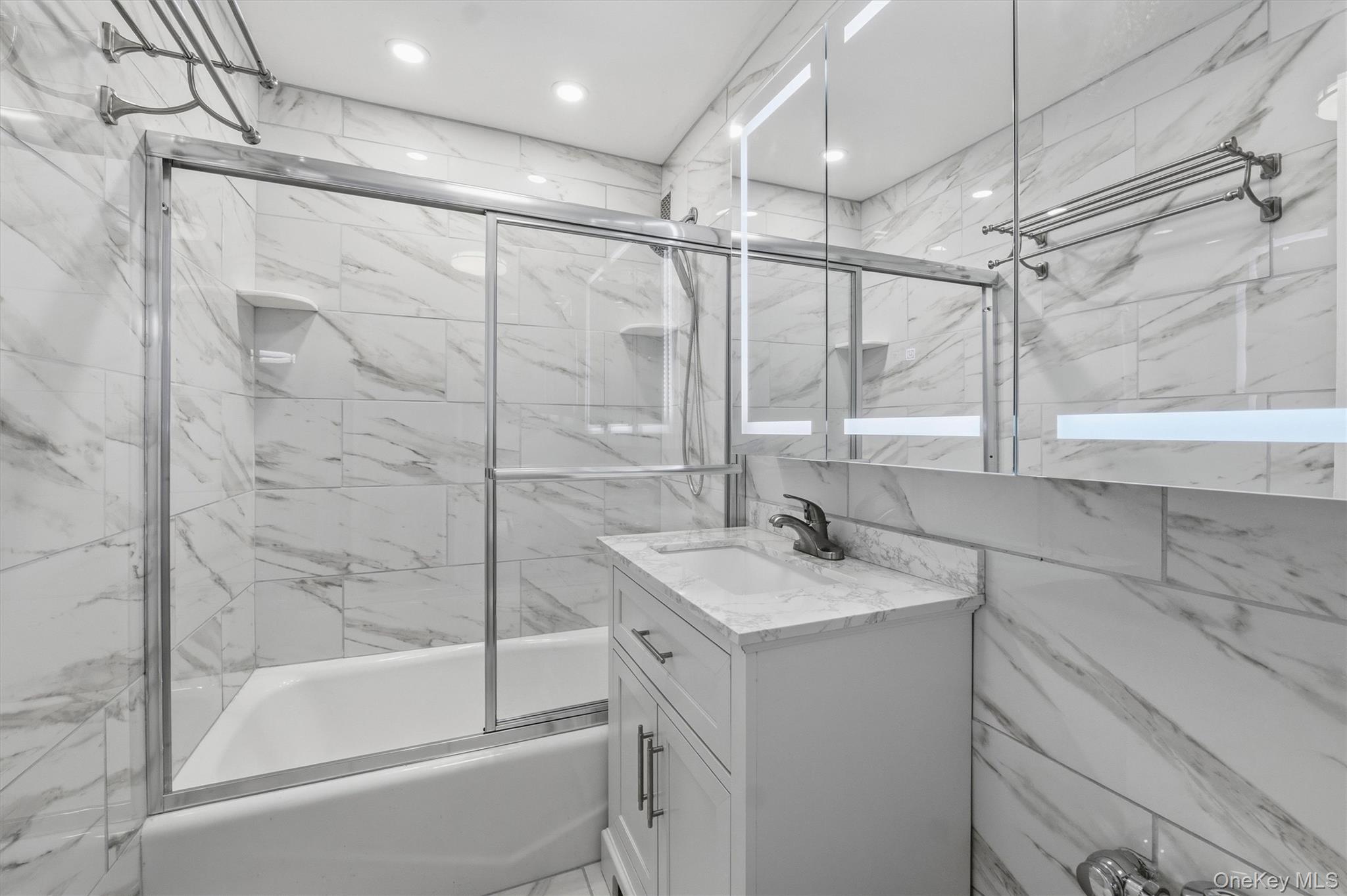 16 Lake Street, Unit 7J photo 23