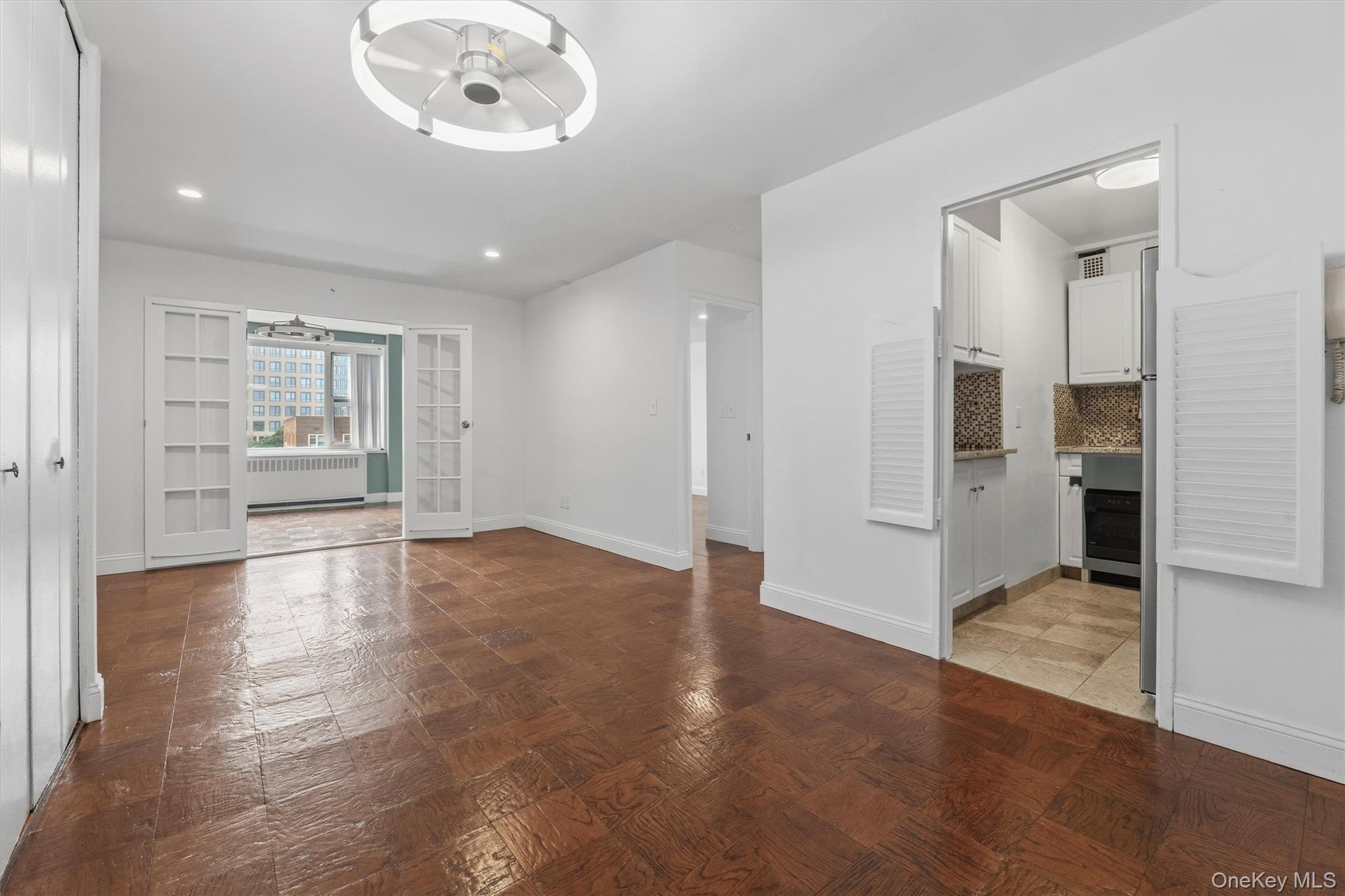 16 Lake Street, Unit 7J photo 5