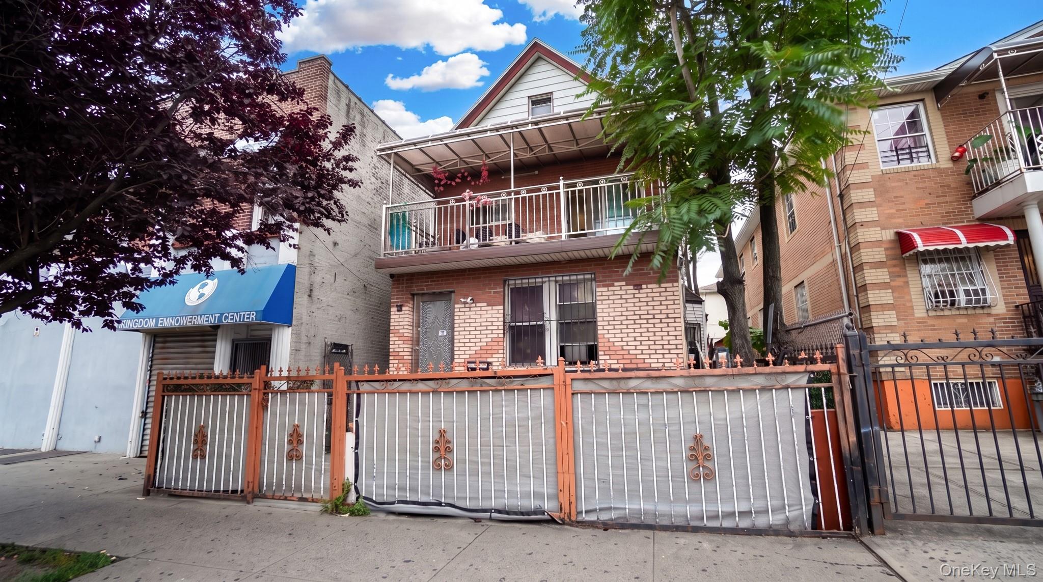 10640 Sutphin Blvd – For Sale