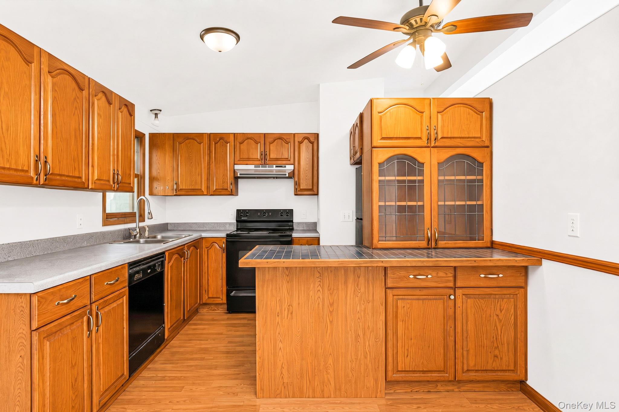2356 Walnut Avenue – For Sale photo 6