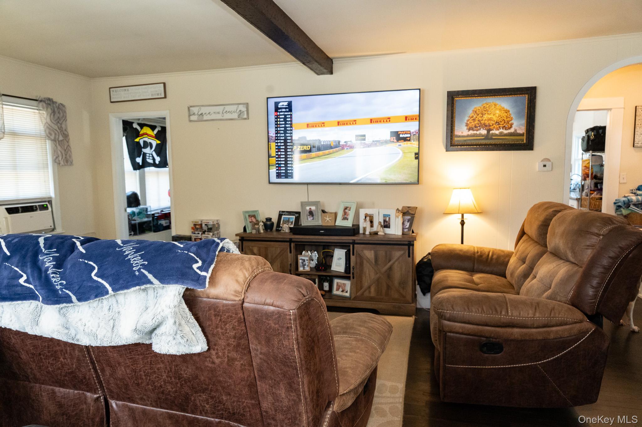 1405 Bay Avenue – For Sale photo 6