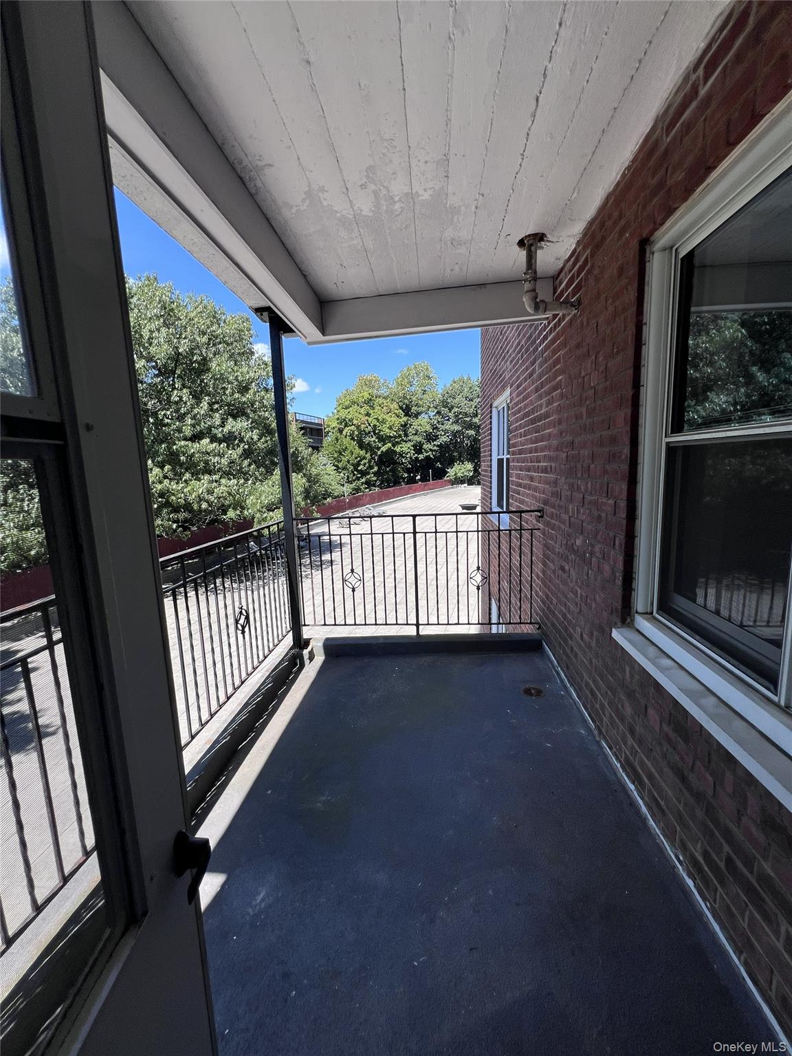 280 Collins, Unit 2B photo 3