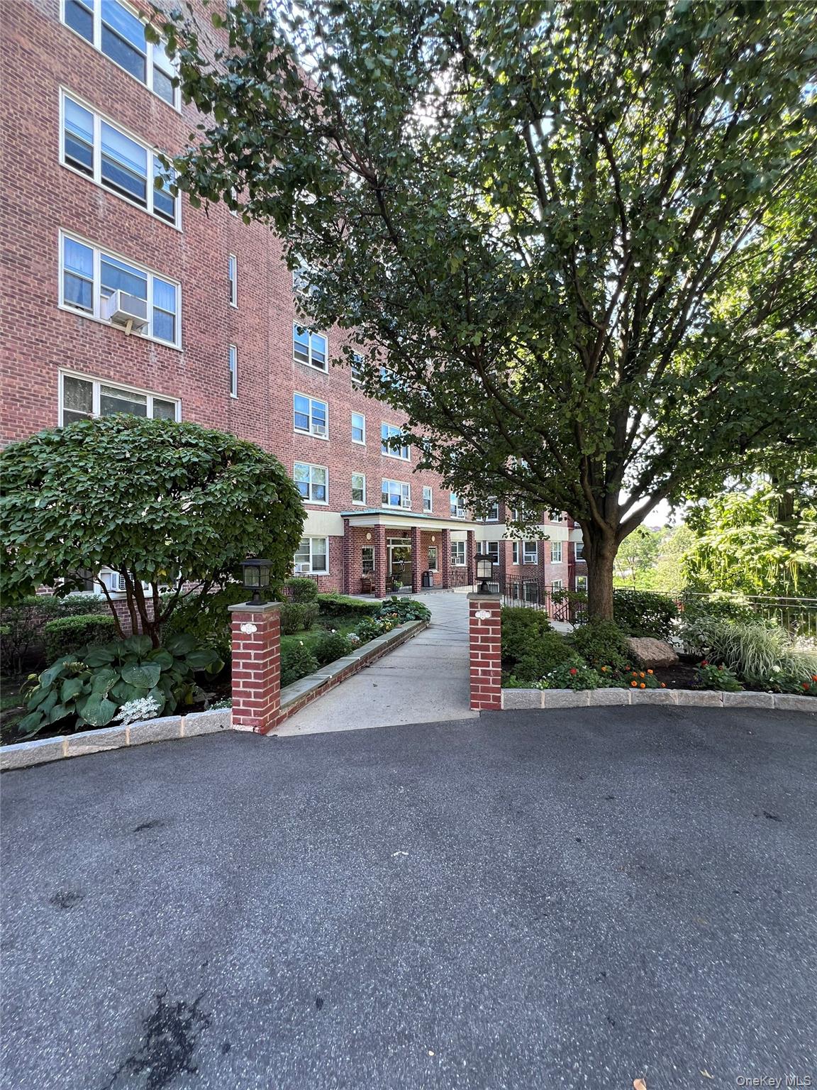 280 Collins, Unit 2B photo 5
