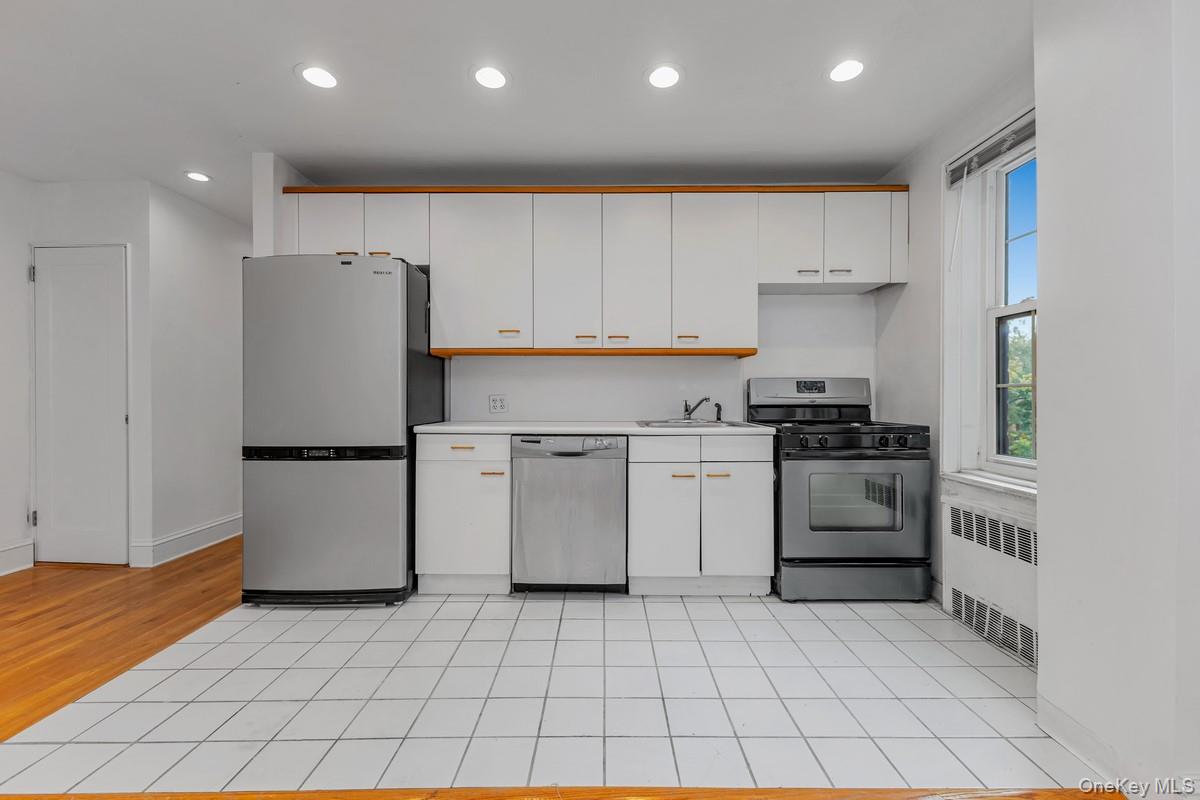140-35 Burden Crescent, Unit 608 photo 2