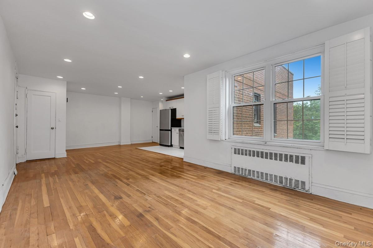 140-35 Burden Crescent, Unit 608 photo 3