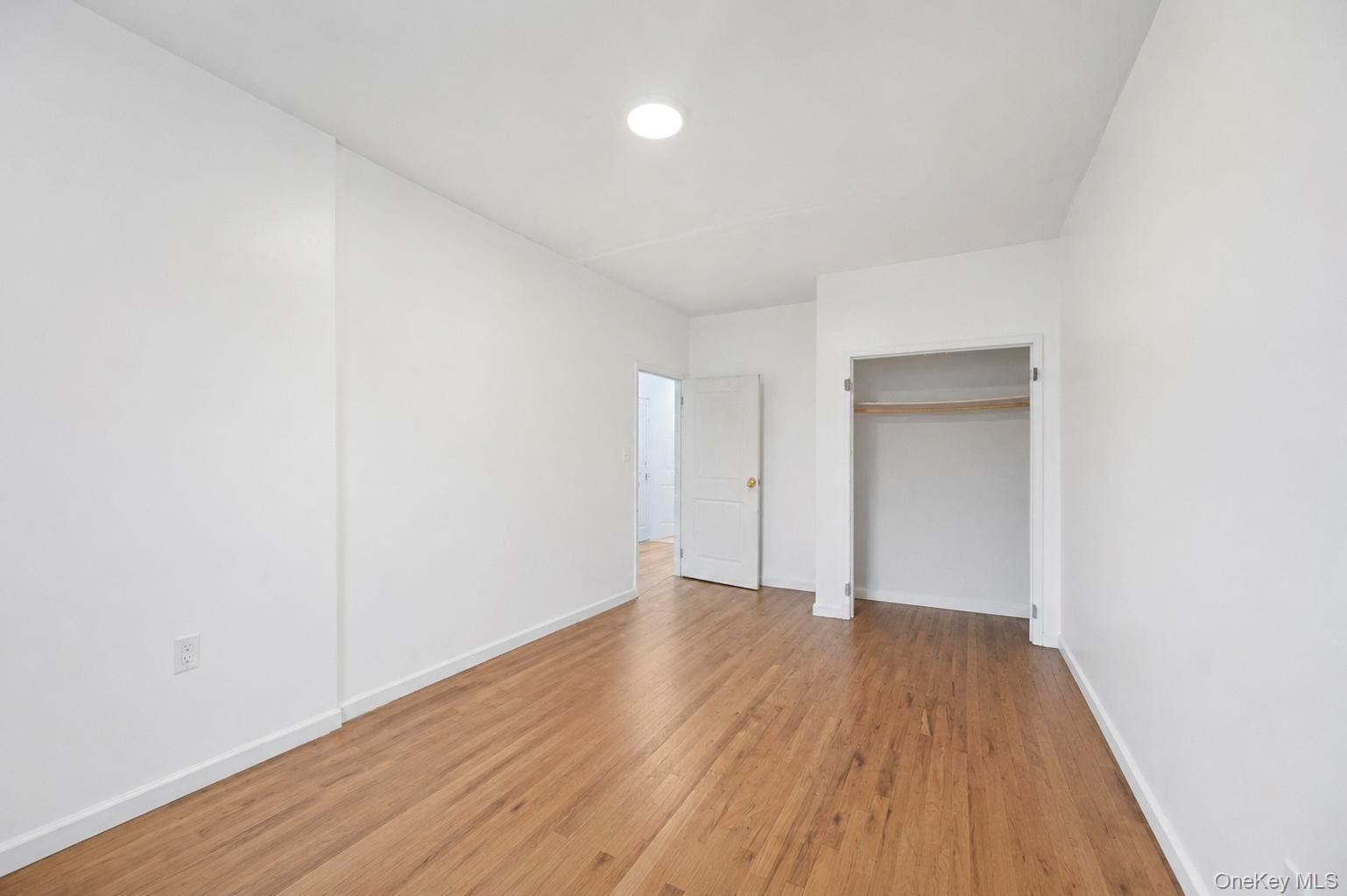 425 Barbey Street – For Sale photo 12