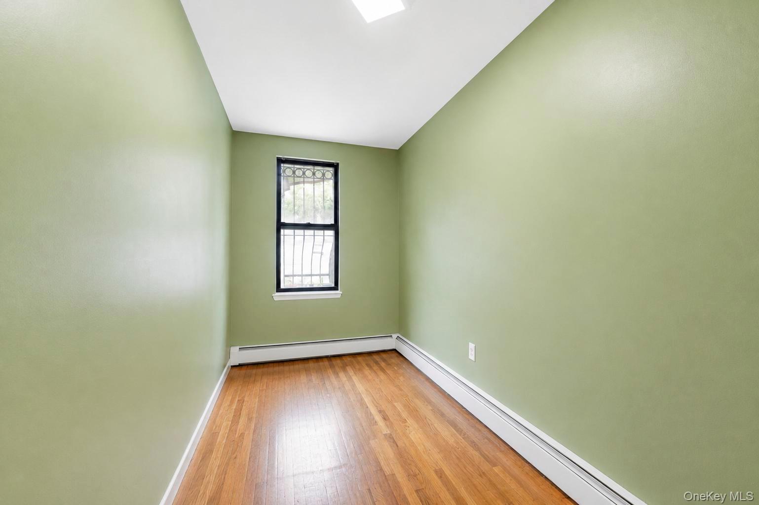 425 Barbey Street – For Sale photo 13