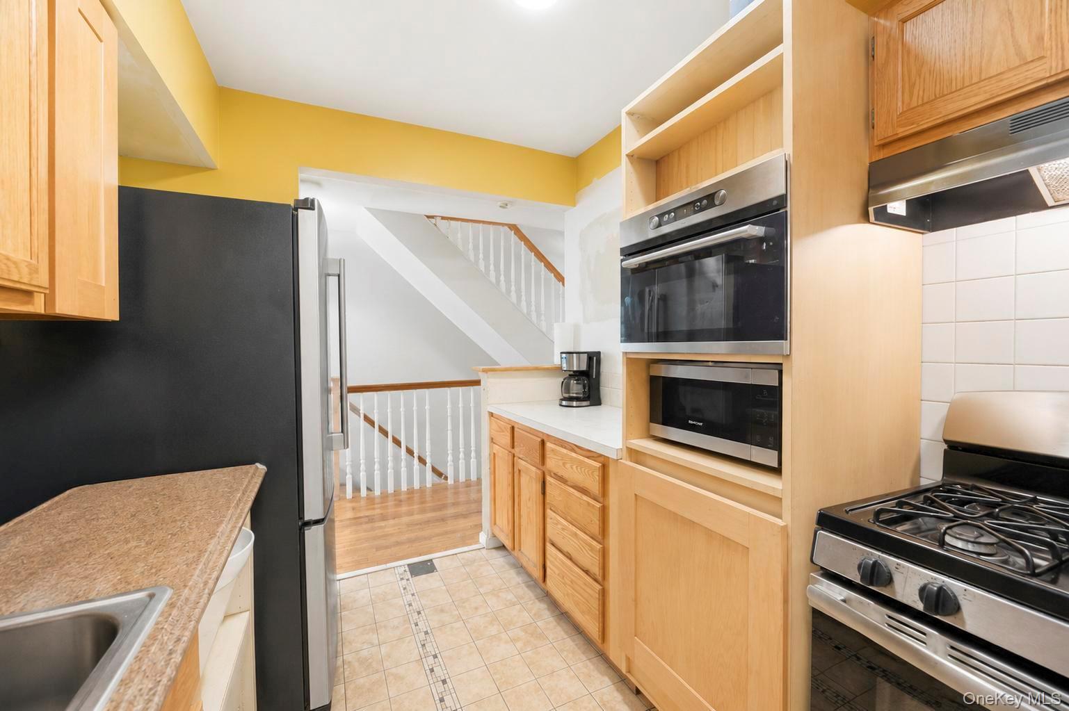 425 Barbey Street – For Sale photo 8