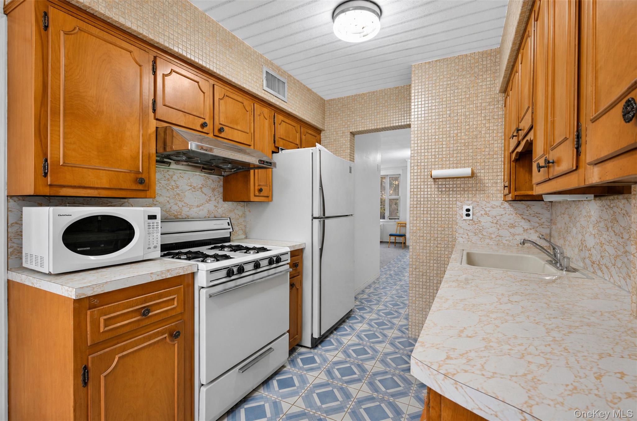 153-34 Booth Memorial Avenue – For Sale photo 6