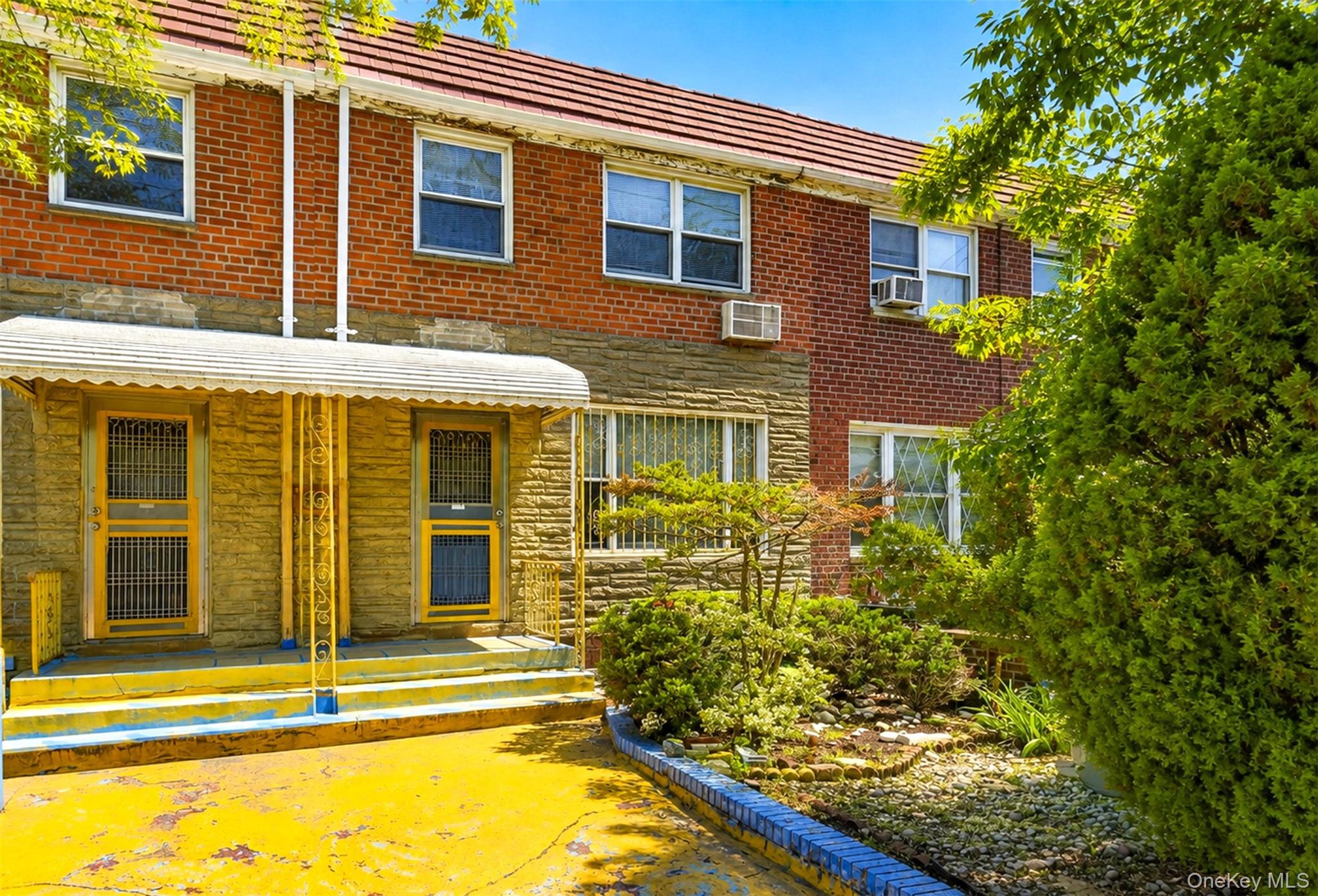 153-34 Booth Memorial Avenue – For Sale