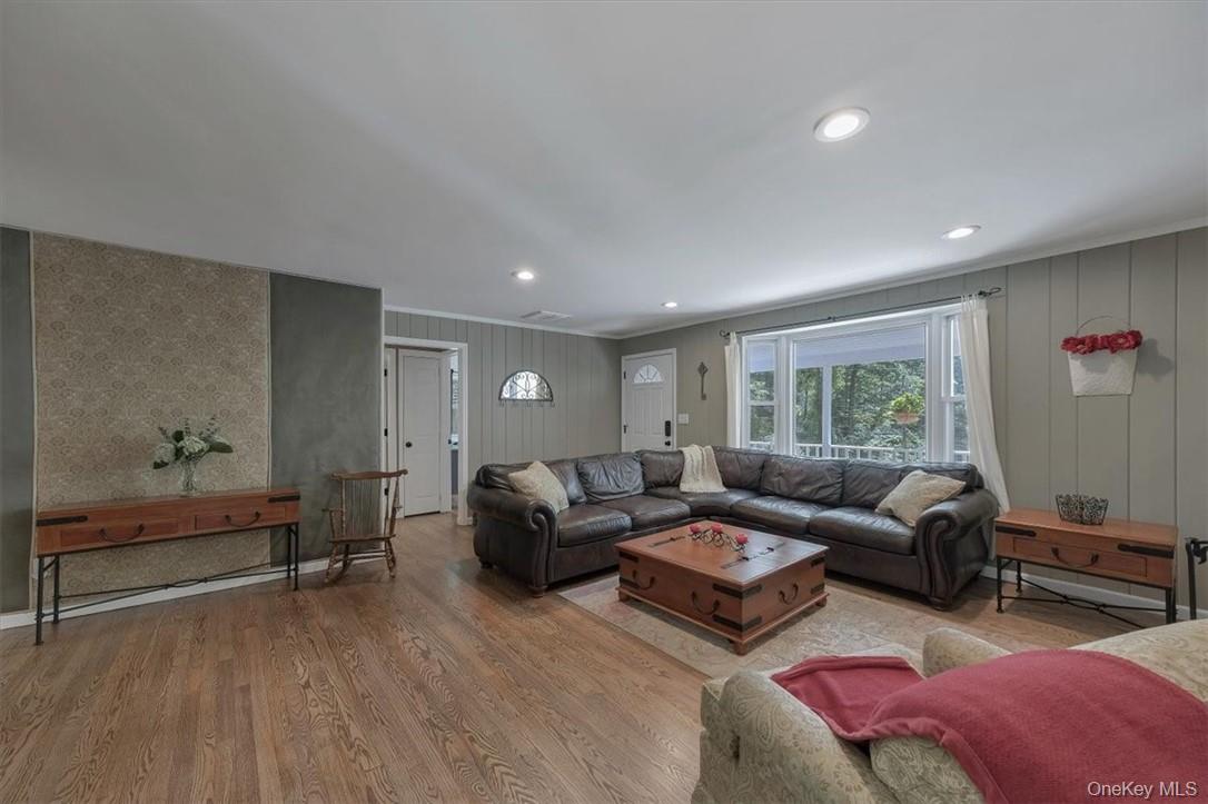 13 Split Rock Road – For Rent photo 7