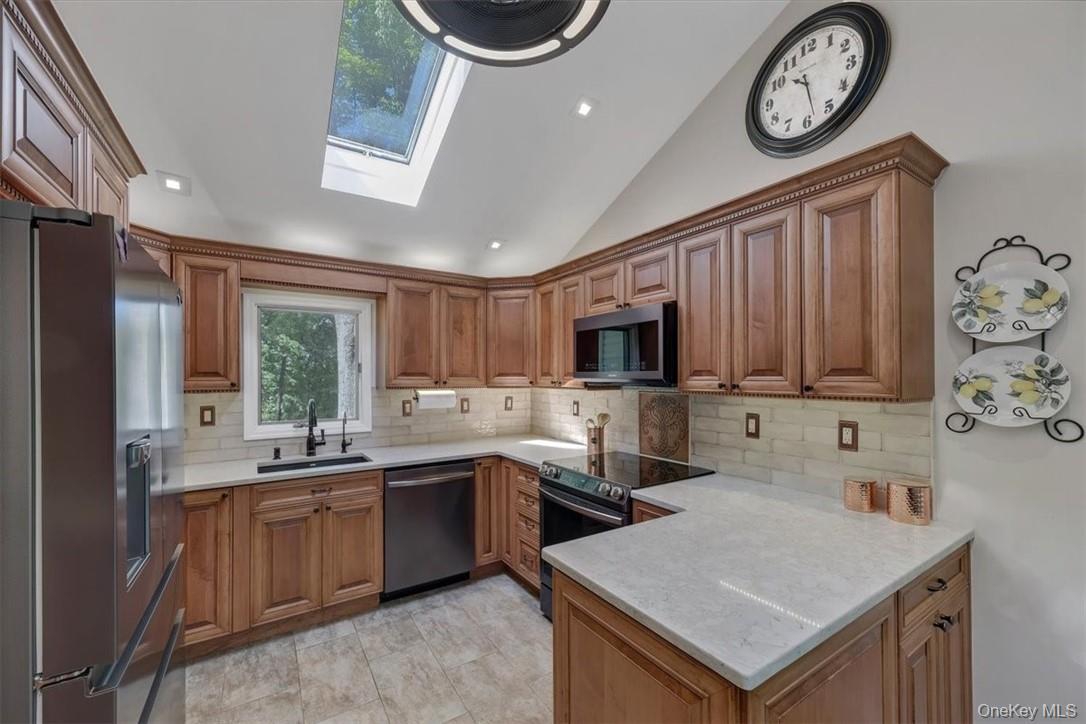 13 Split Rock Road – For Rent photo 19