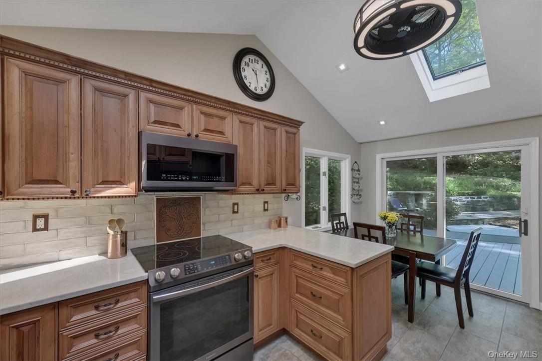 13 Split Rock Road – For Rent photo 21