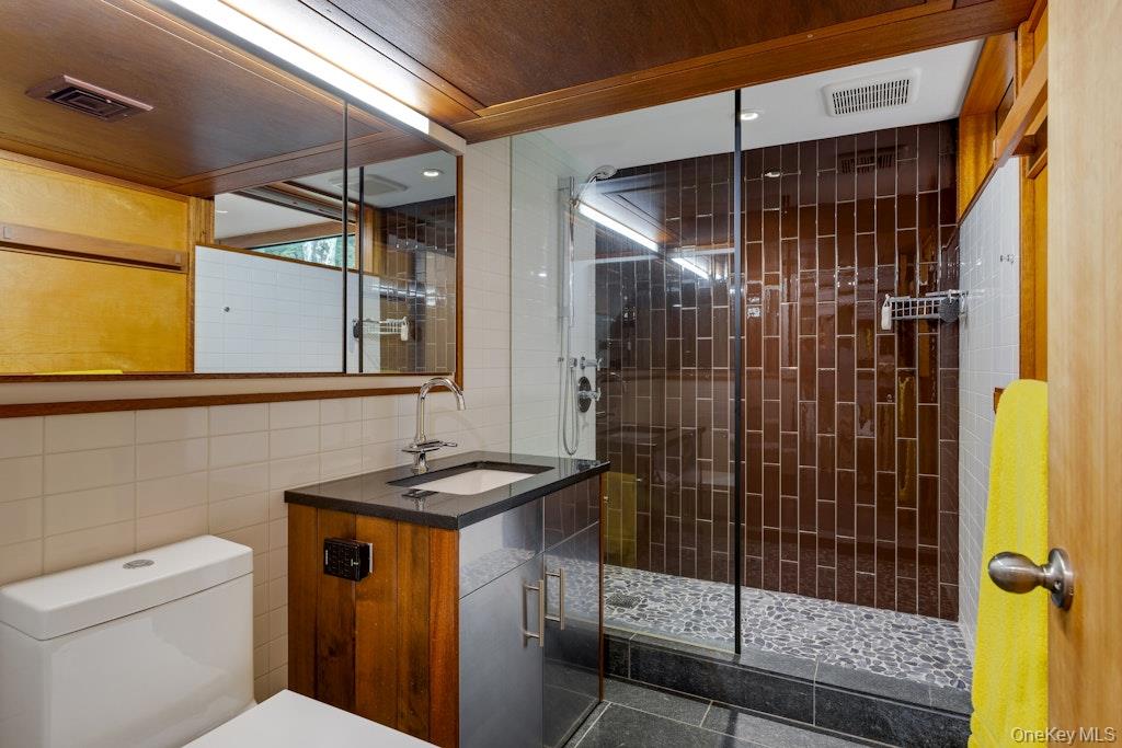 14 Cradle Rock Road E – For Sale photo 24