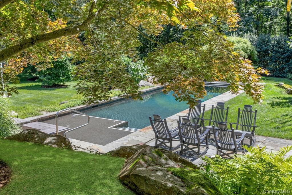 14 Cradle Rock Road E – For Sale photo 26