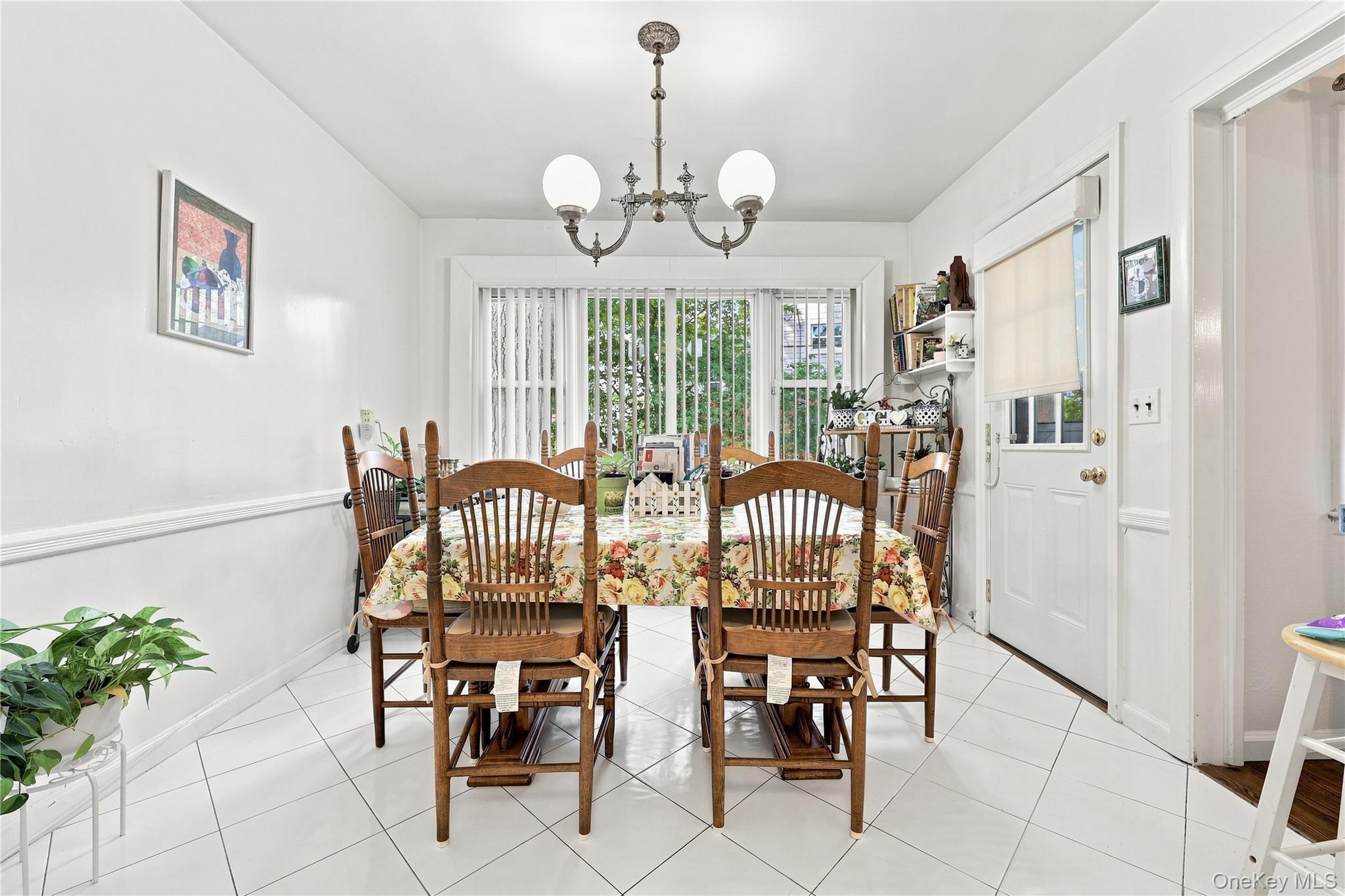 2 Longview Avenue – For Sale photo 11
