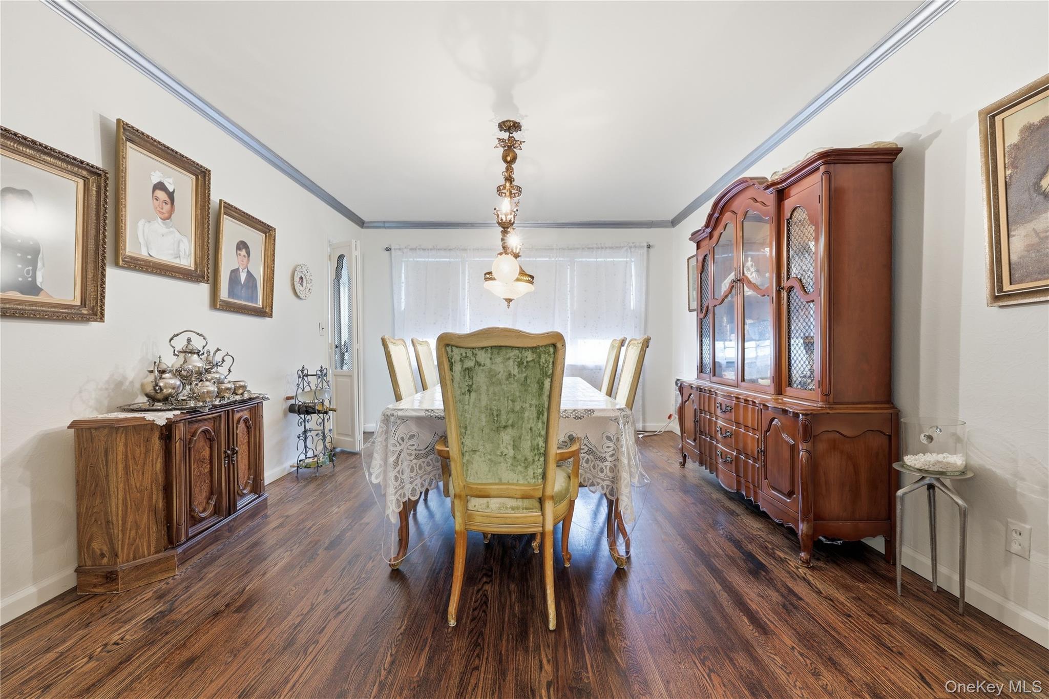 2 Longview Avenue – For Sale photo 9