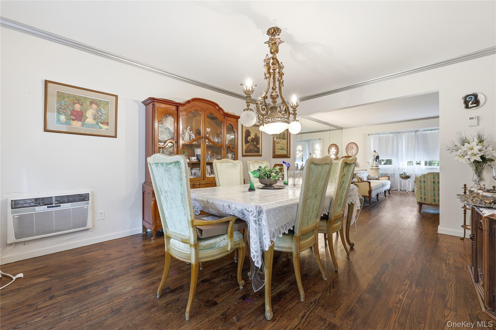 2 Longview Avenue – For Sale photo 8