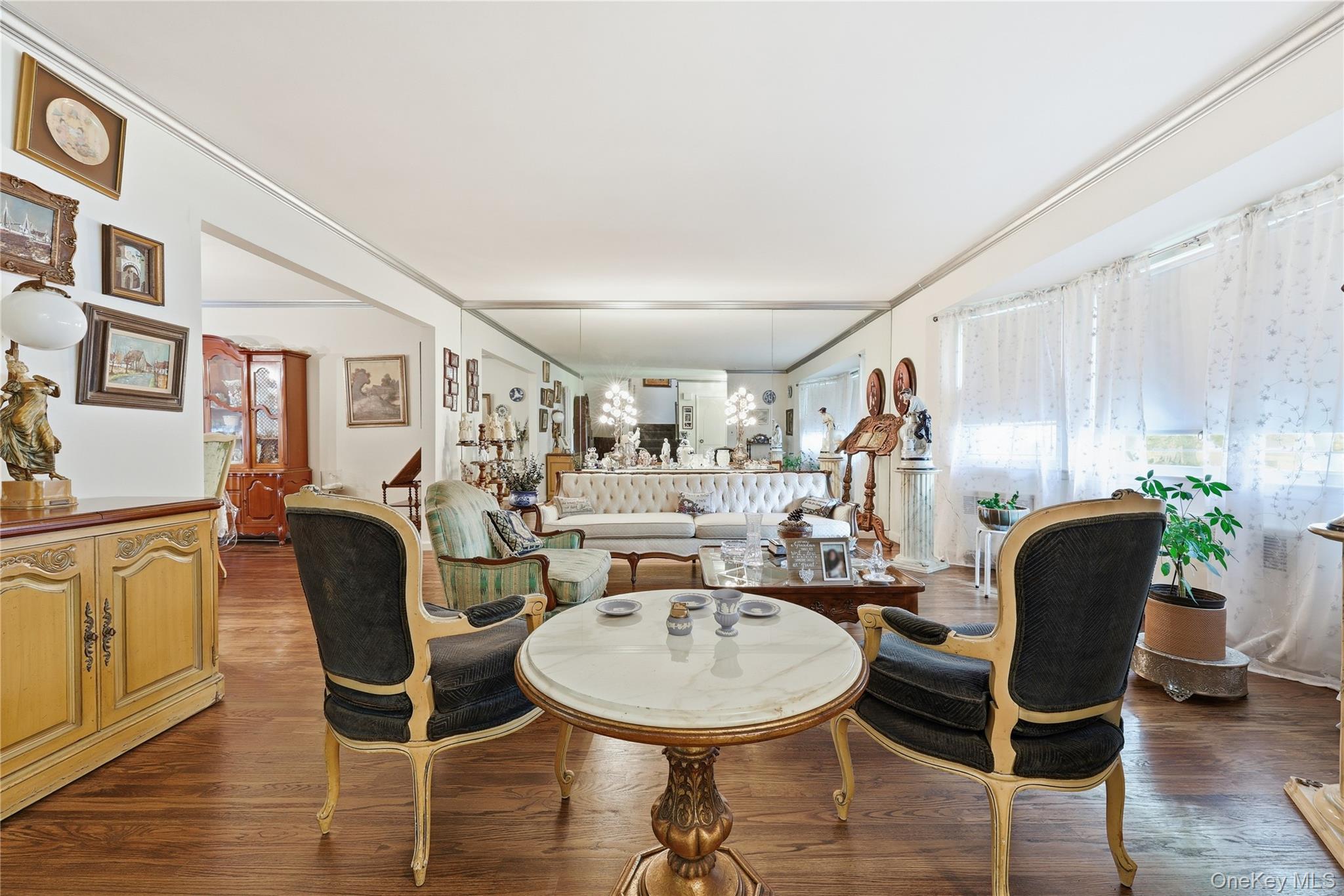 2 Longview Avenue – For Sale photo 7