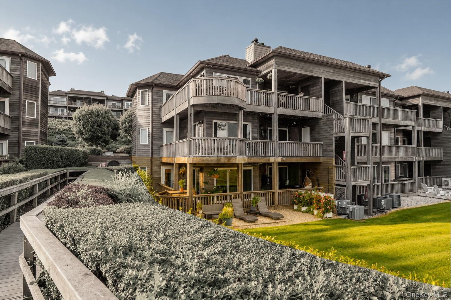 401 Fox Hill Drive, Unit 401 photo 2