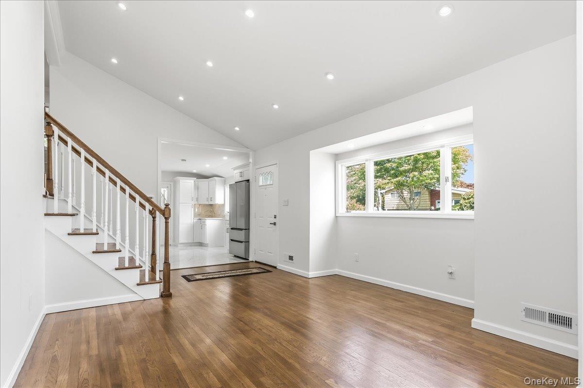 260 W 24th Street – For Sale photo 2