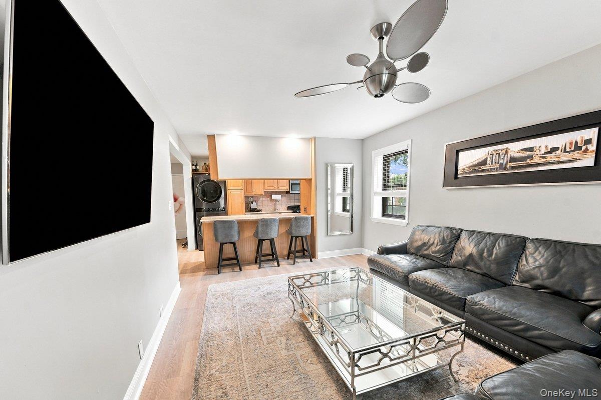 41 Manchester Road, Unit B-23 photo 2