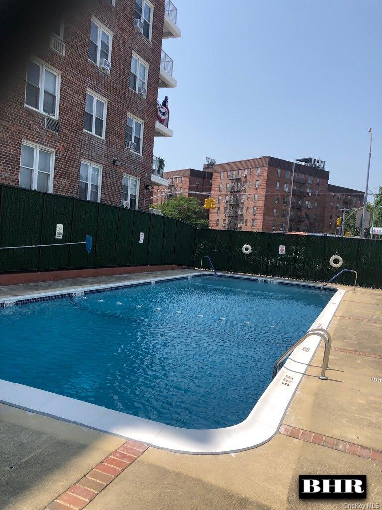 2265 Gerritsen Avenue, Unit 6S photo 2