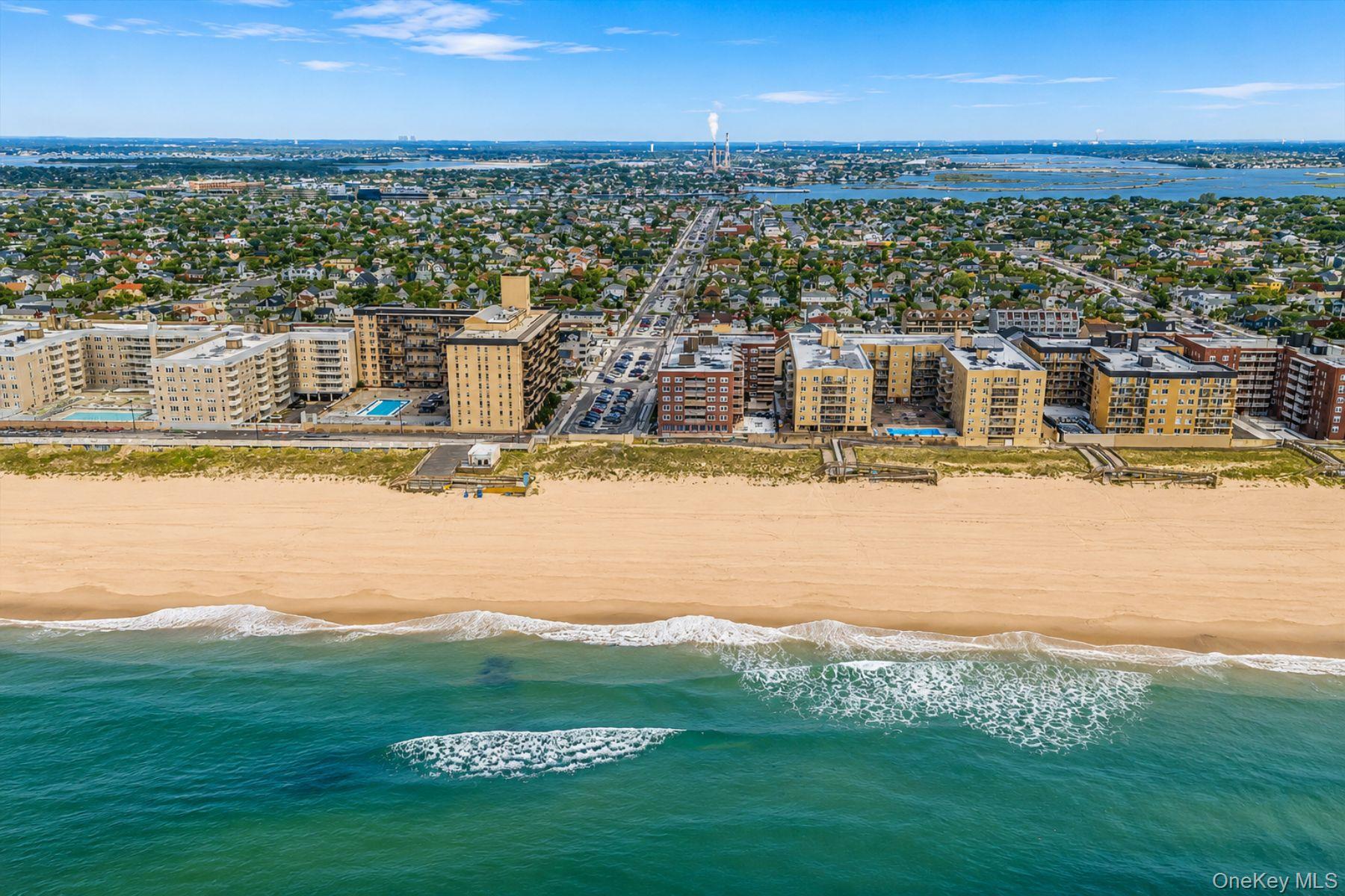 600 Shore Road, Unit 5B