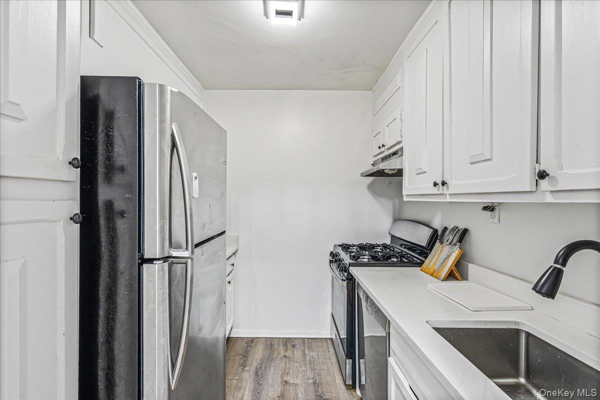 600 Shore Road, Unit 5B photo 11