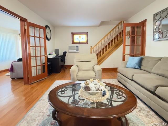 209-44 110th Avenue – For Rent photo 4