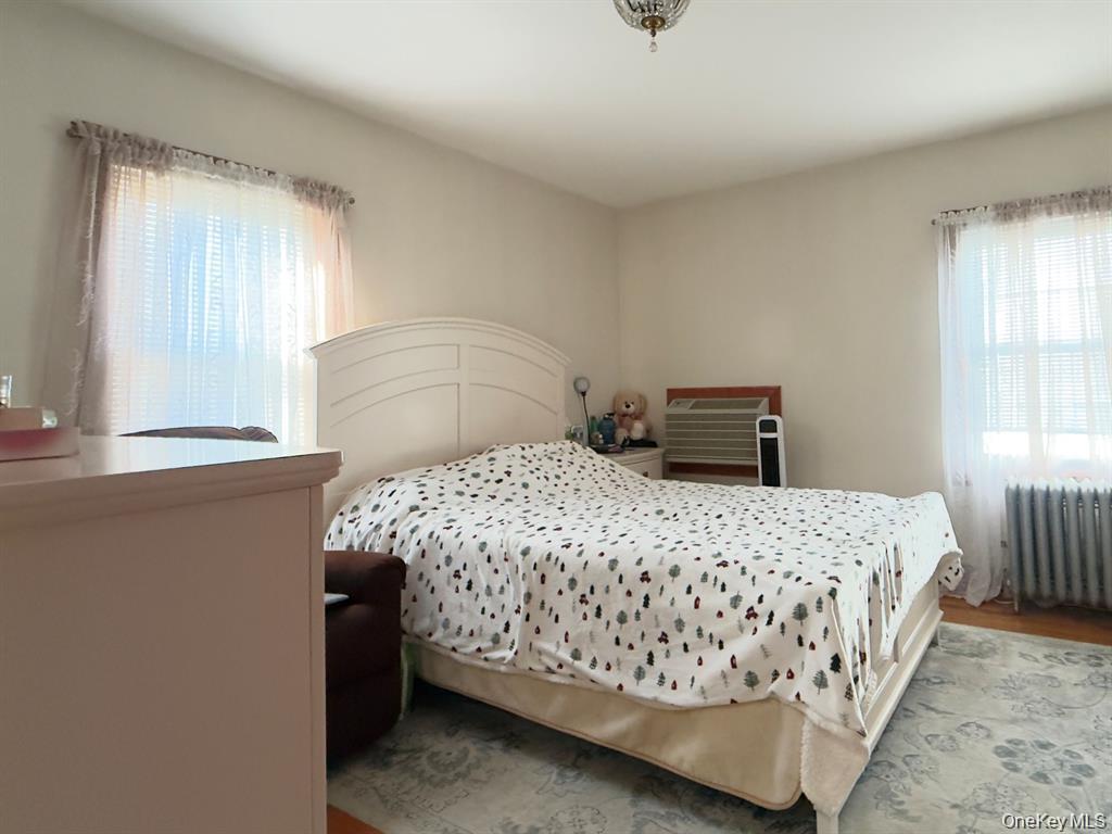 209-44 110th Avenue – For Rent photo 18