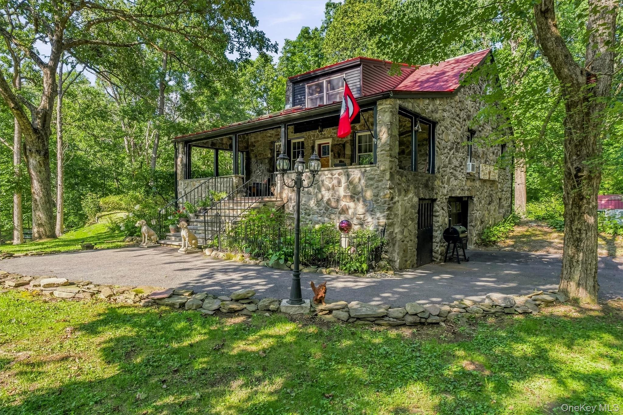 231 Rombout Road – For Sale photo 6